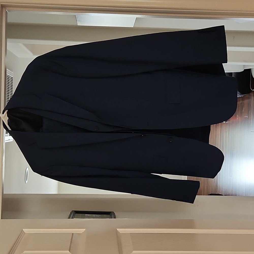 Ryan Seacrest, Blue checkered 3 piece suit size 38 R